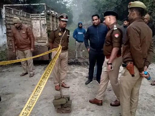 Kanpur Murder दोस्तों ने पार्टी के बाद गला रेतकर सिर कुचला, पूर्व विधायक के फॉर्म हाउस के बाहर हुई हत्या