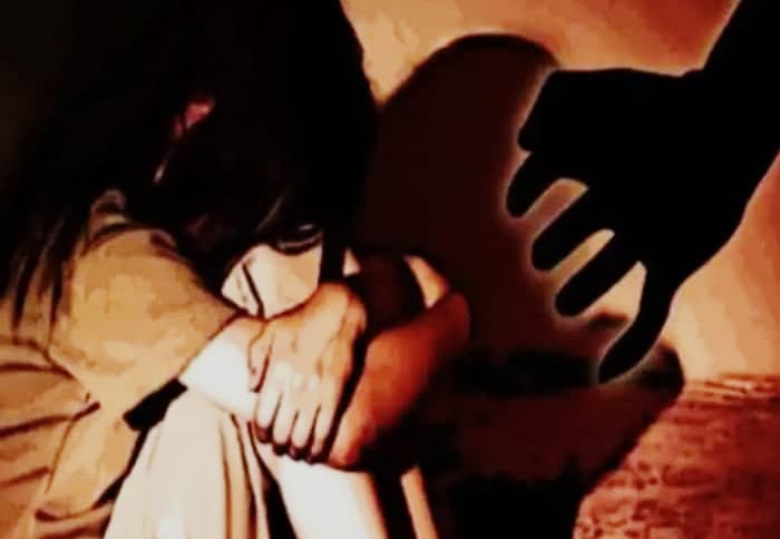 शादी का झांसा देकर युवक ने 2 साल तक किया रेप, गर्भवती होने पर कराया गर्भपात