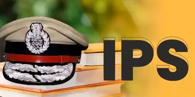 देर रात चली सीएम योगी की तबादला एक्सप्रेस, 18 आईपीएस अफसरों के किए तबादले