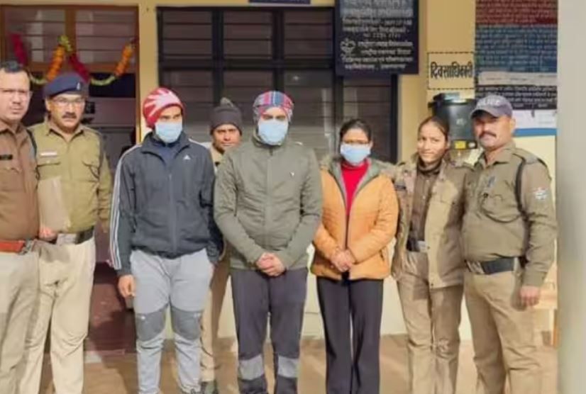 पिता को पसंद नहीं था प्रेमी, बेटियों ने की पिता की हत्या