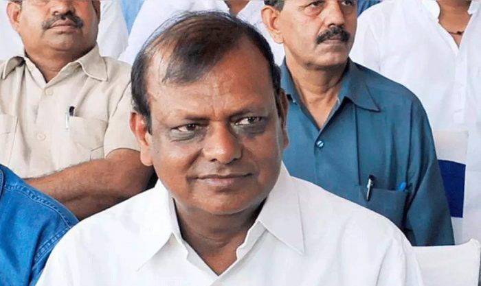 कांशीराम के करीबी, 4 बार मंत्री, मोहनलालगंज सीट से अखिलेश ने किस पर लगाया दांव