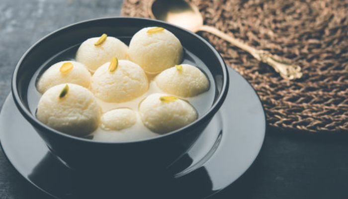 रसगुल्ला कैसे बना : पुर्तगालियो ने बंगालियो को दूध से छेना बनाना सिखाया,शास्त्रों मे नहीं थी दूध फाड़ने की इजाजत