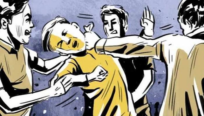 नोएडा में लकड़ी काटने से रोकने पर बवाल, परिजनों से की गई मारपीट