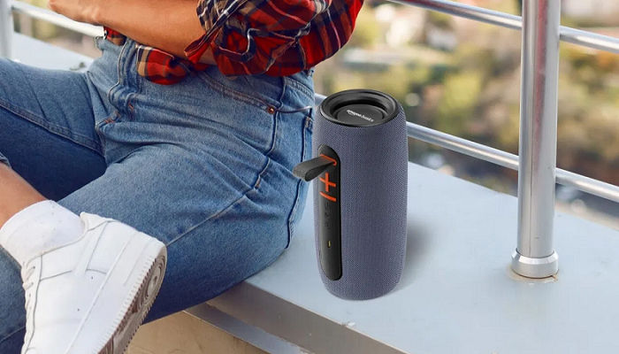 होली पर धमाल करने के लिए सस्ते में घर ले आए ये ब्लूटूथ स्पीकर्स...