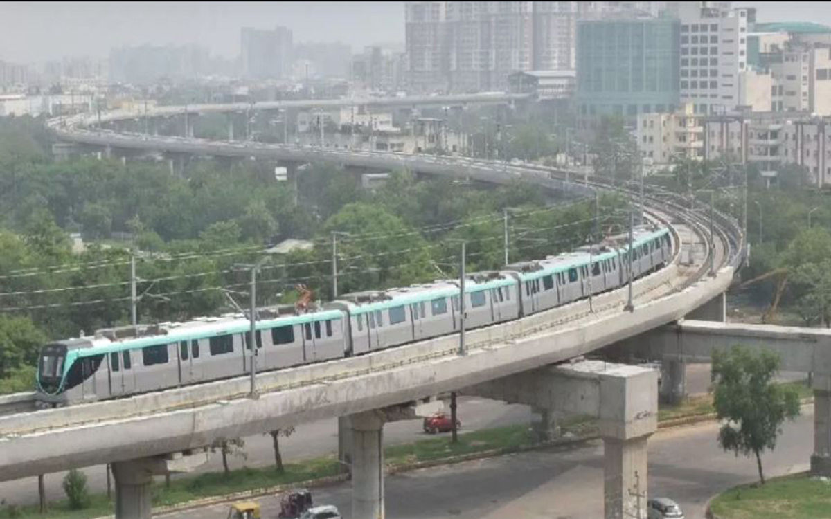 ग्रेटर नोएडा के लोगों को सीएम का बड़ा तोहफा, बोड़ाकी तक होगा मेट्रो का विस्तार
