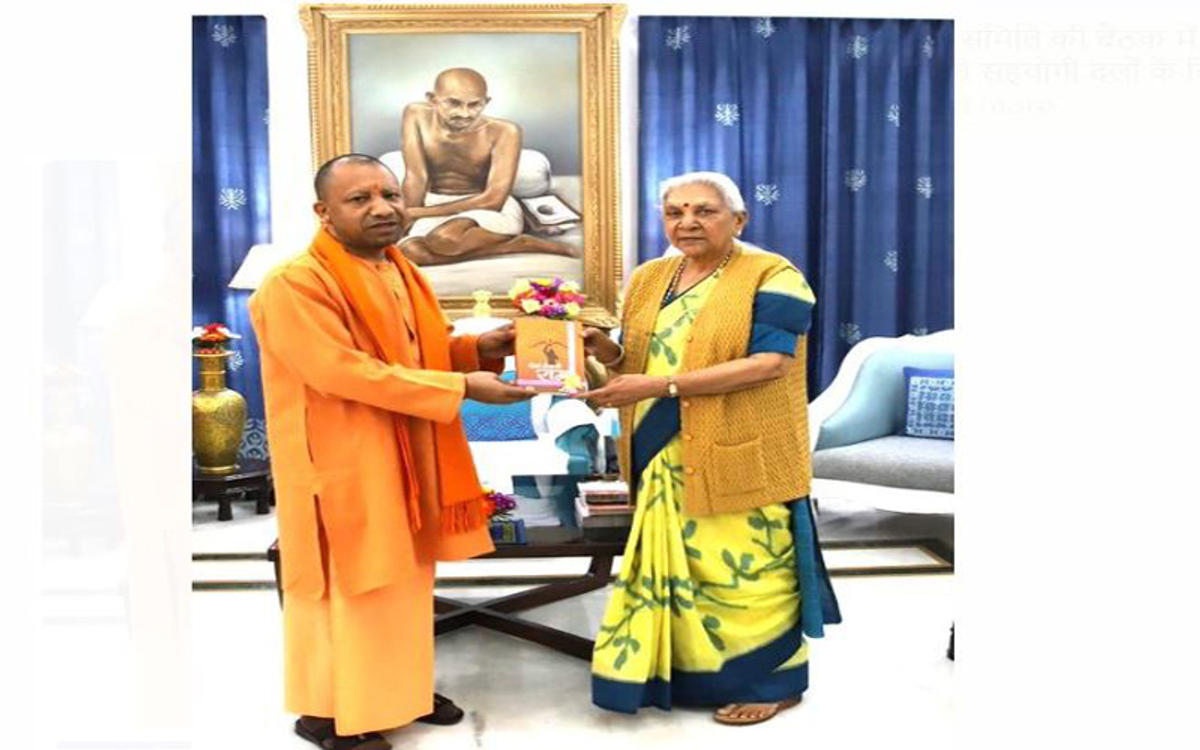 राज्यपाल से मिले सीएम योगी, अगले 24 घंटों में योगी कैबिनेट के विस्तार की अटकलें