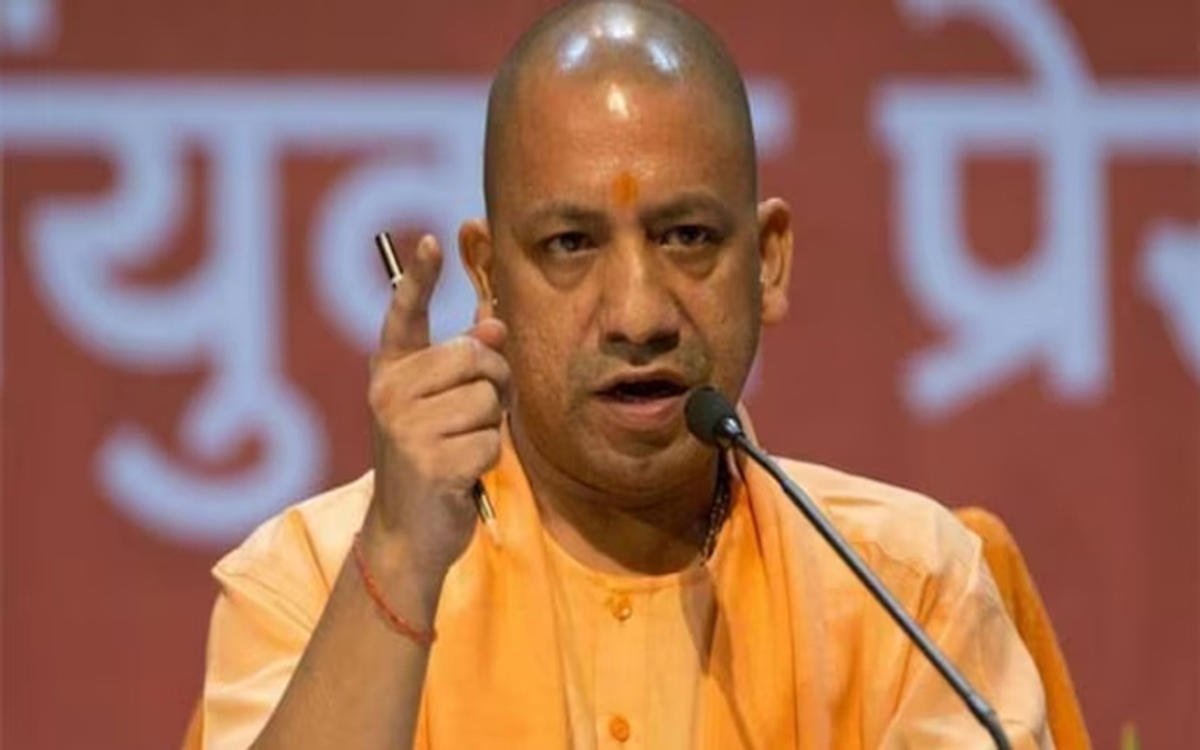 यूपी के सीएम योगी की दो टूक, शरिया कानून से नहीं चलेगा देश