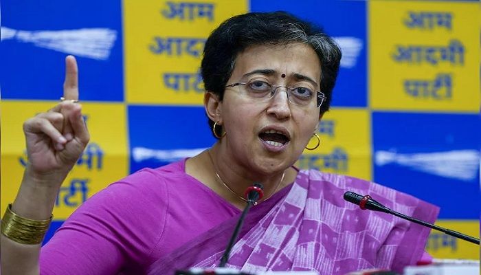 आतिशी का दावा, 'दिल्ली में राष्ट्रपति शासन लगाने वाली है केंद्र सरकार'