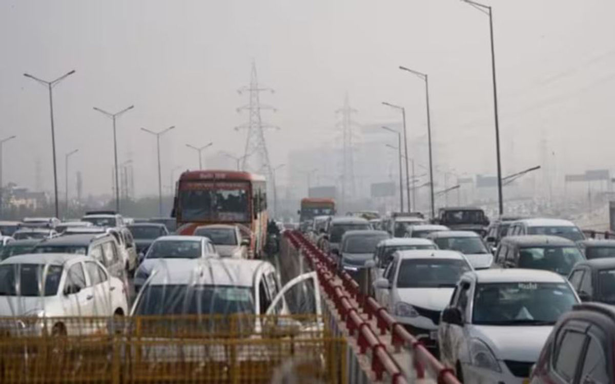 नोएडा सेक्टर-18 से NTPC लूप तक एलिवेटेड रोड बंद, ट्रैफिक एडवाईजरी जारी