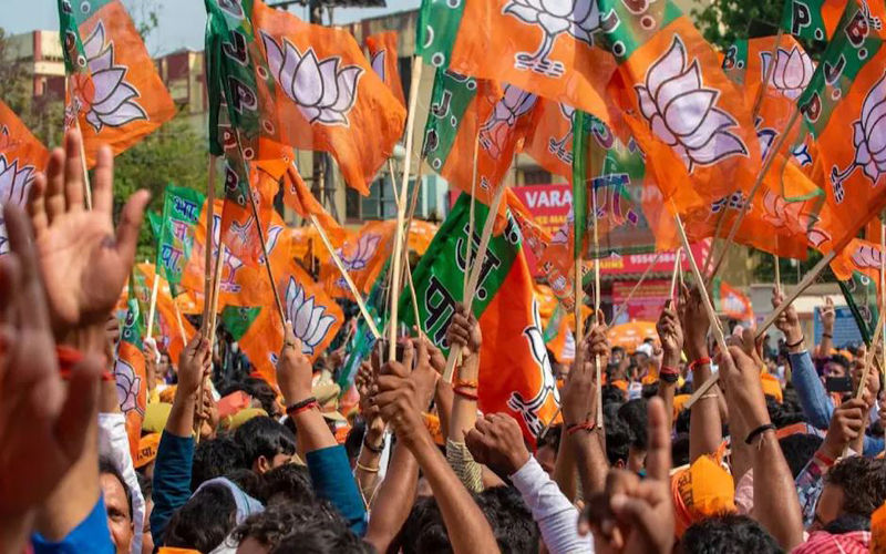 पूरे 44 साल की हो गई है भाजपा, इतिहास जानकर रह जाएंगे हैरान !