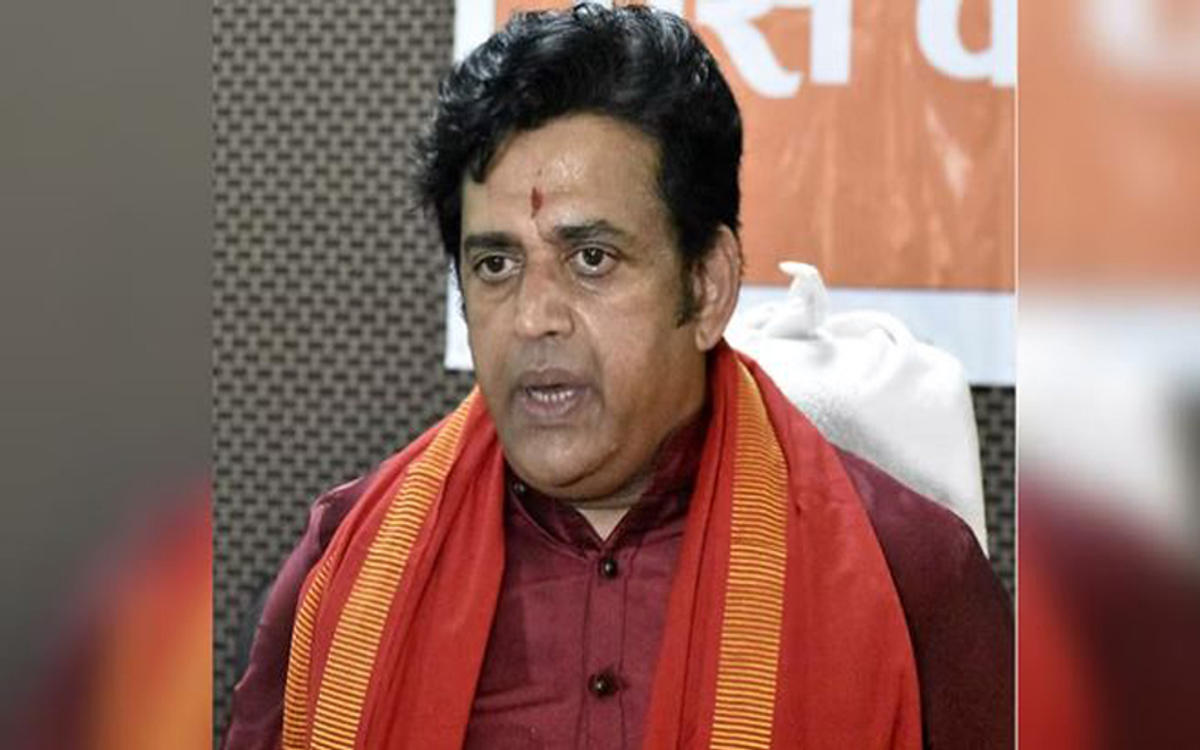 बड़ी खबर : 35 साल से शादीशुदा है रवि किशन पर आरोप लगाने वाली महिला, FIR दर्ज