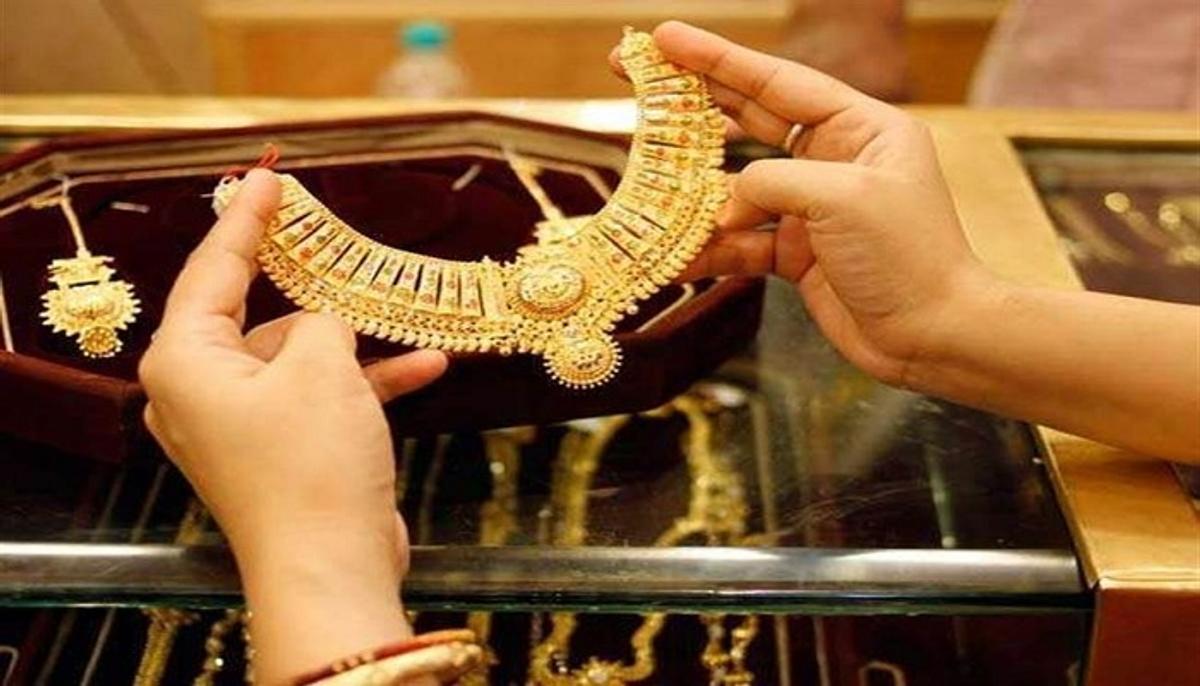 तेजी से कम होने लगे सोने के भाव, जानें लेटेस्ट रेट?