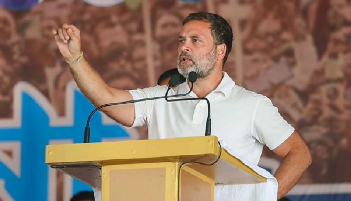 राहुल गांधी ने दाखिल किया वायनाड सीट से नामांकन