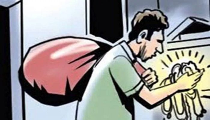 माता वैष्णो देवी के दर्शन को गया परिवार, चोरों ने घर किया साफ