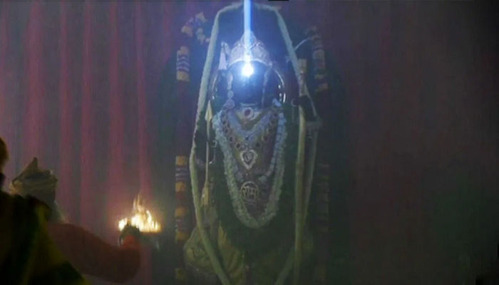 रामनवमी के मौके पर हुआ रामलला का सूर्य तिलक, दिखा अद्भुत नजारा