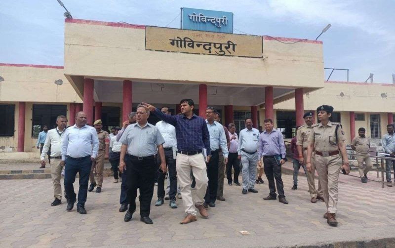 रनिंग रुम के गंदे चादर और रायते मे पानी देख कर आग बबूला हुए उत्तर मध्य रेलवे के GM ,सुना दी खरी खरी