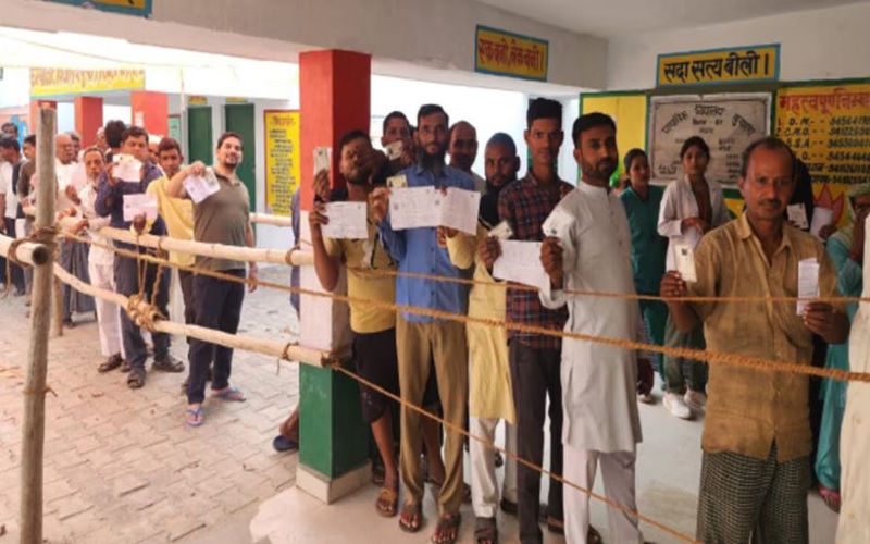 उत्तर प्रदेश में शाम 5 बजे तक भी संभल अव्वल, आगरा में सुस्ती बरकारार