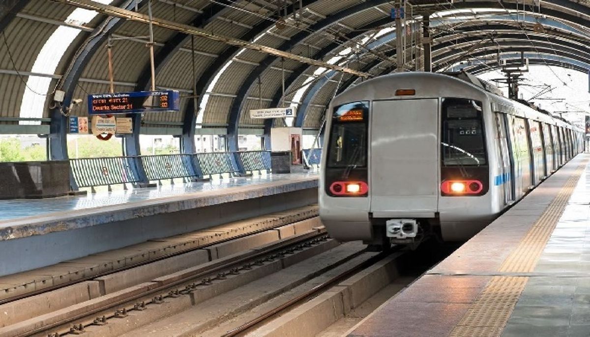तो...इस वजह रात 11 बजे के बाद थम जाते है दिल्ली मेट्रो के पहिए