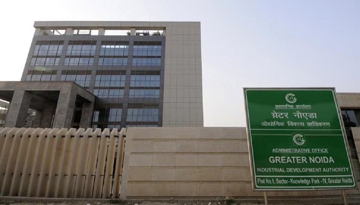 ग्रेटर नोएडा प्राधिकरण का डूब क्षेत्र में बड़ा एक्शन, अवैध निर्माण करने वालों को नोटिस