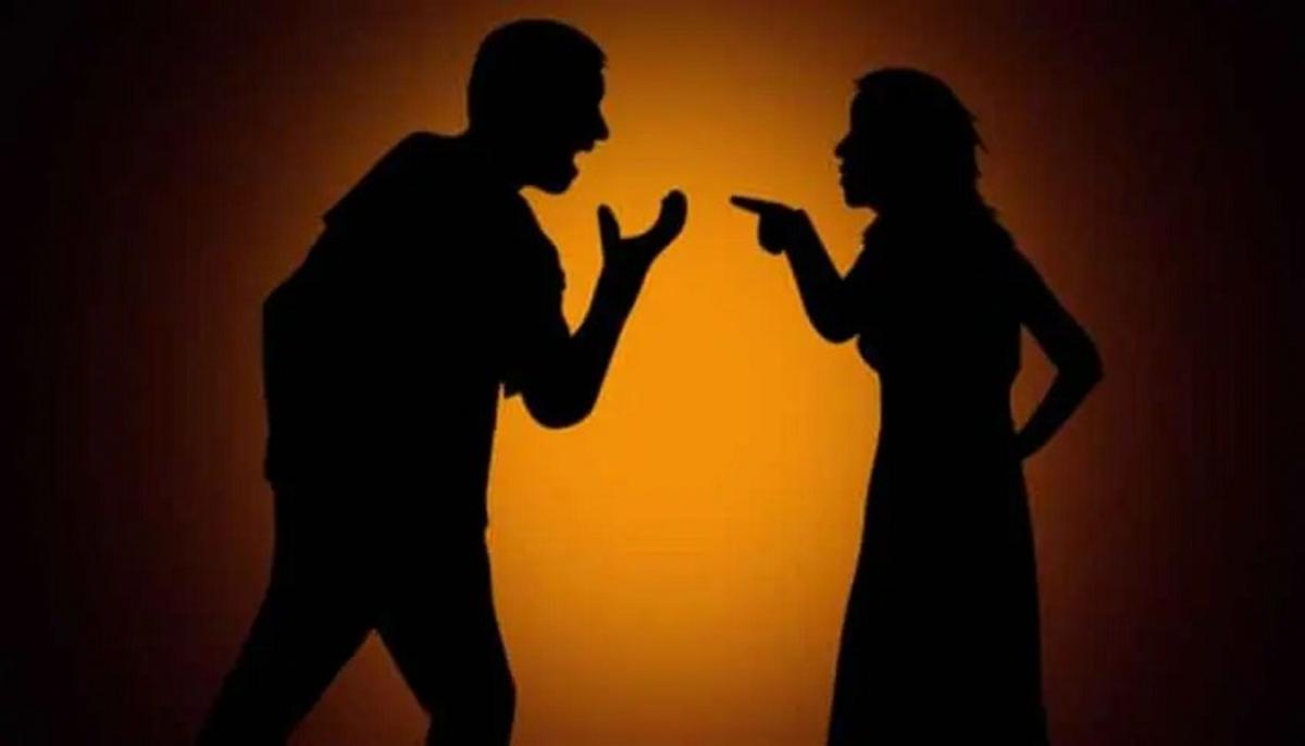200 रुपये को लेकर पति-पत्नी में हुआ विवाद, गुस्साए पति ने उठाया ये खौफनाक कदम