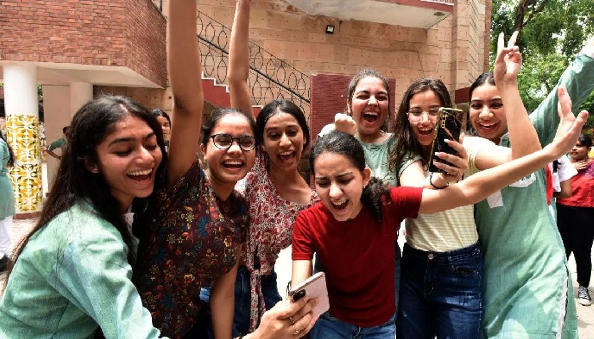 महाराष्ट्र बोर्ड SSC 10वीं के नतीजे जारी, लड़कियों ने मारी बाजी