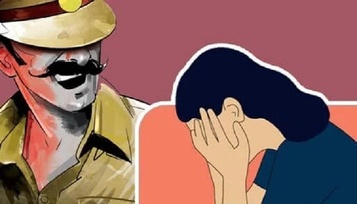 यूपी पुलिस की गुंडागर्दी, चोरी के आरोप में महिला को दी थर्ड डिग्री