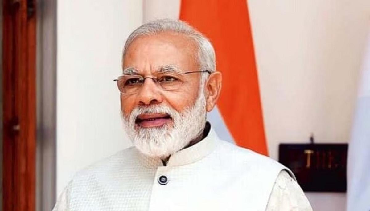 पीएम मोदी ने 'हर घर तिरंगा' अभियान का किया आगाज, बदली DP