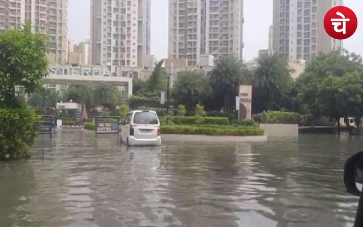 नोएडा के 18 स्पॉट, जहां से बारिश में निकले तो फंस गए
