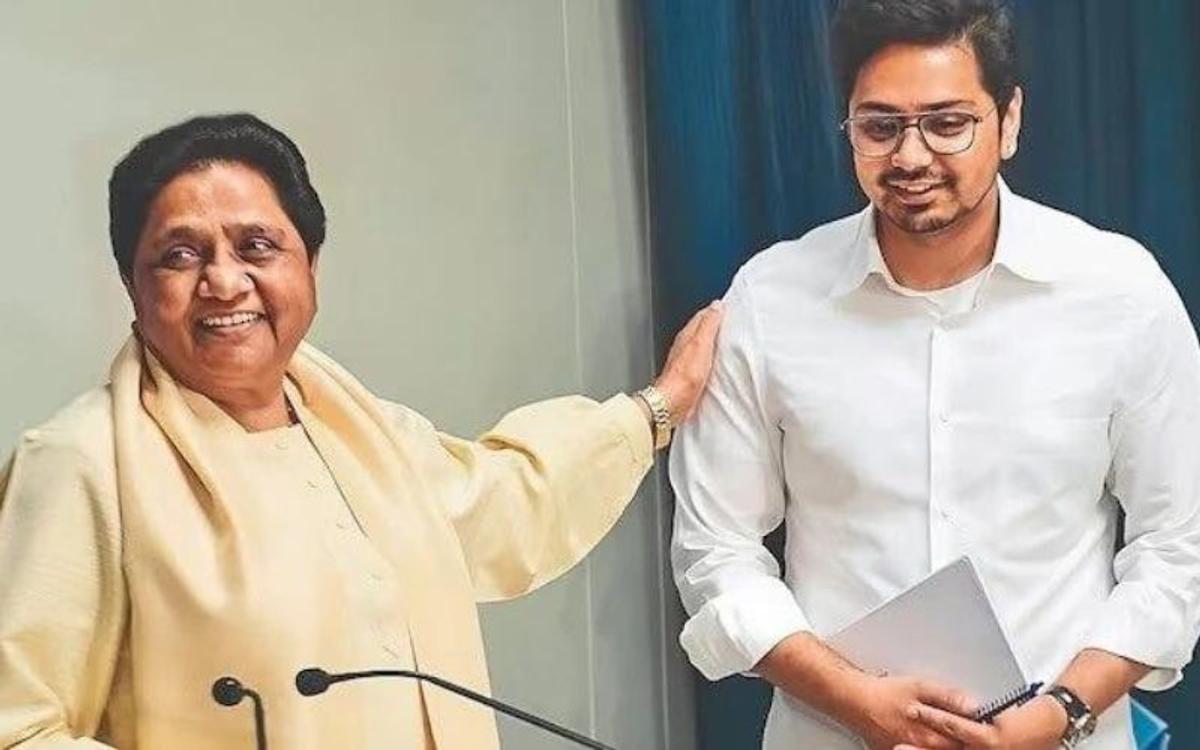 आकाश आनंद की बसपा मे हुई री एंट्री, पार्टी मे होगा बड़ा बदलाव