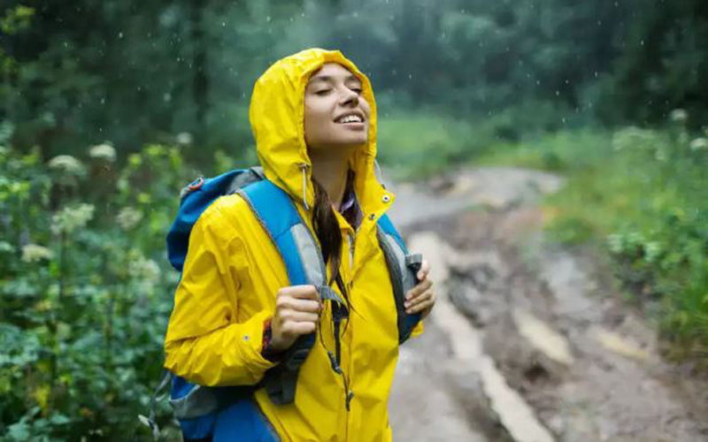 बारिश में घूमने की कर रहे प्लानिंग, इन बातों का रखें खास ख्याल