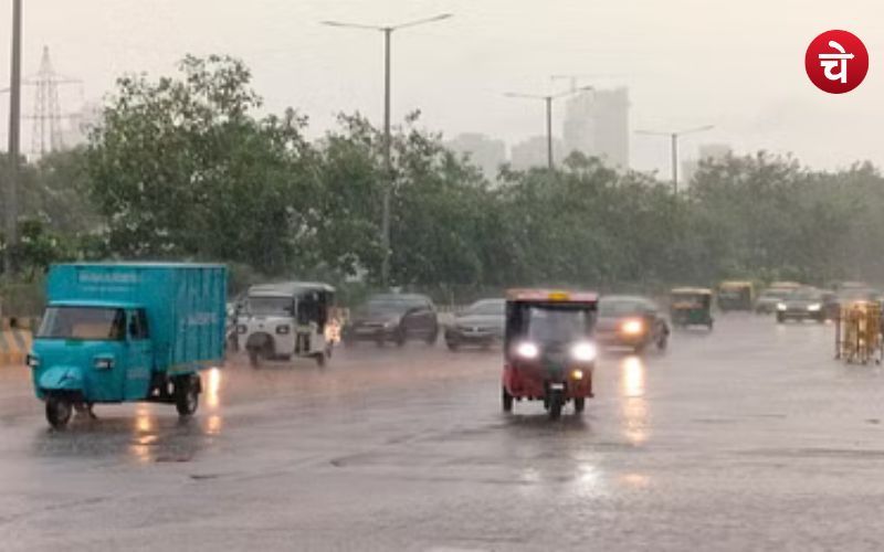 नोएडा- ग्रेटर नोएडा में बदला मौसम, झमाझम हुई बारिश