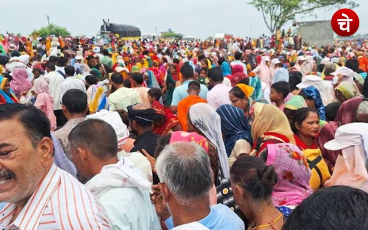 हाथरस कांड में बड़ा खुलासा, भोले बाबा के चरण रज लगाने के लिए डिवाइडर से कूदकर आई भक्तों की भीड़