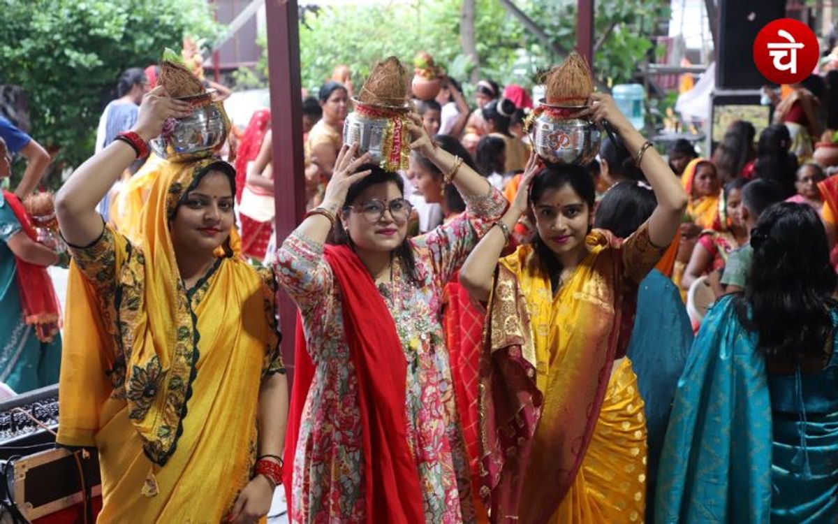 श्री शिव महापुराण कथा से पूर्व निकाली कलश यात्रा