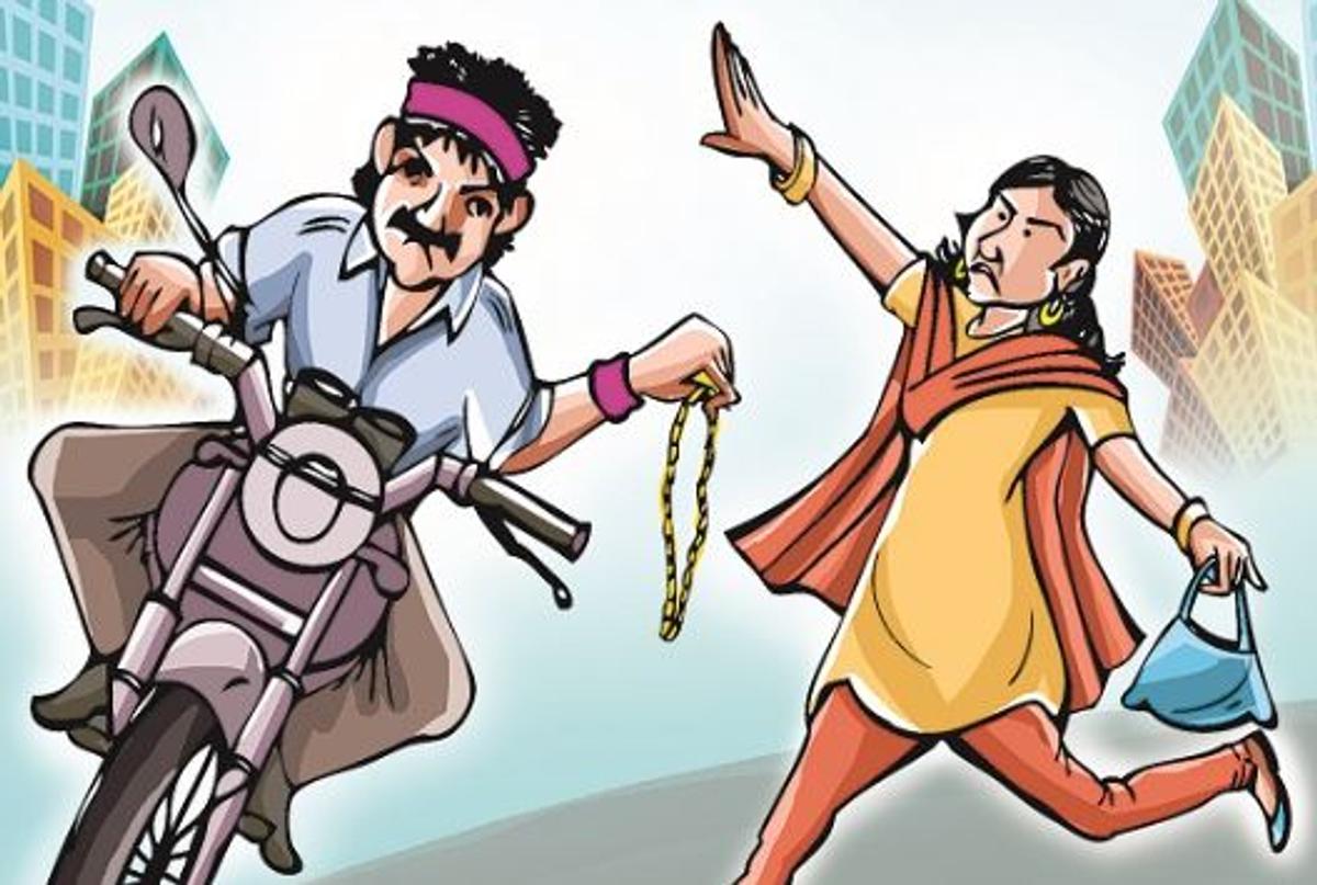 शातिर चोरों ने महिला के गले से छीनी चेन, हुए फरार