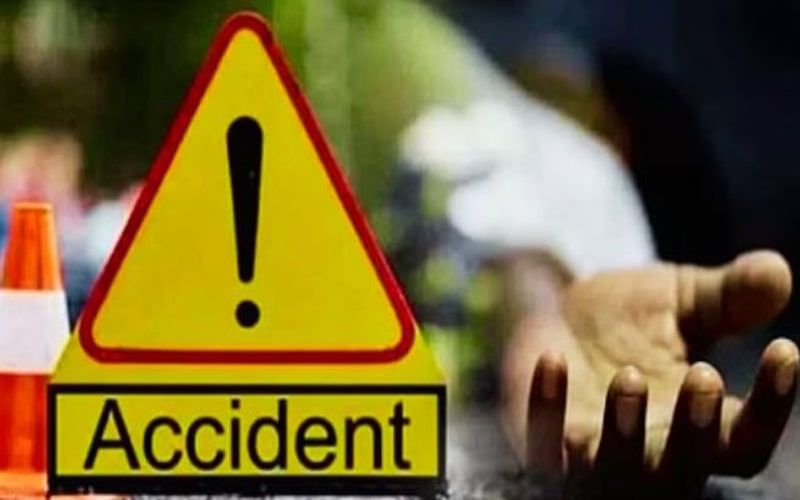नोएडा में बिना लाइसेंस के सड़कों पर सरपट दौड़ा रहा था वाहन, युवक को कुचला
