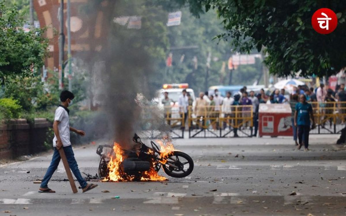 बांग्लादेश में भारतीय नागरिकों व छात्रों को किया अलर्ट, घर में रहे बाहर न निकले