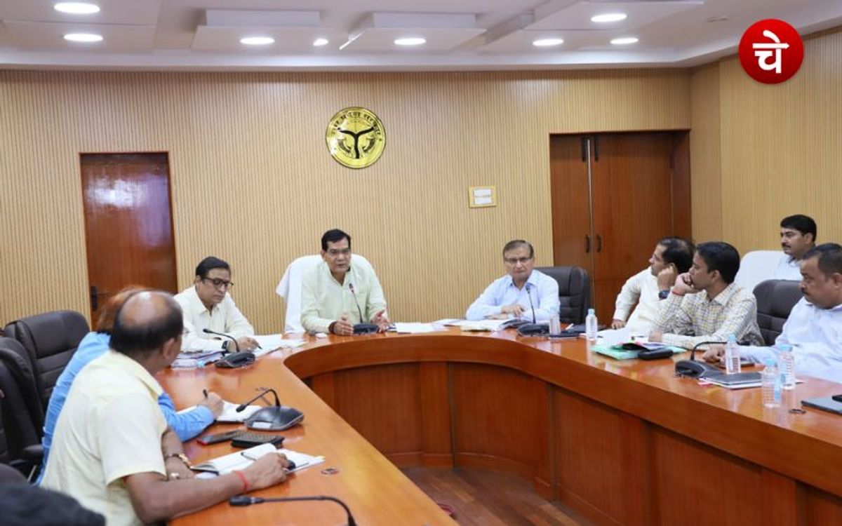 यूपी के नगर विकास मंत्री ने दिए सख्त निर्देश, नालों से हटवाया जाए अतिक्रमण