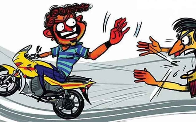 कोर्ट में जमानत देने आए व्यक्ति की बाइक चोरी