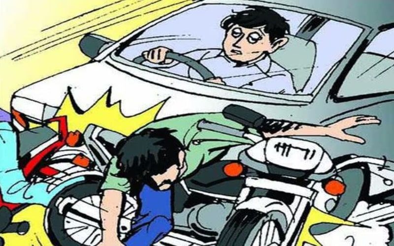 नोएडा में तेज रफ्तार कार ने बाइक को मारी जोरदार टक्कर, एक की मौत