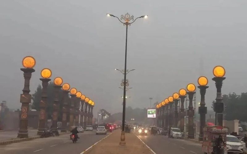 चोरों ने अयोध्या को भी नहीं बख्शा, गायब की रामपथ और भक्तिपथ पर लगीं लाइट्स