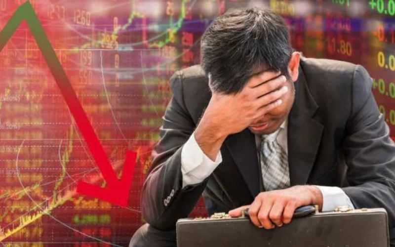 शेयर बाजार में बड़ा भूचाल, निवेशकों के डूबे 10 लाख करोड़ रुपये