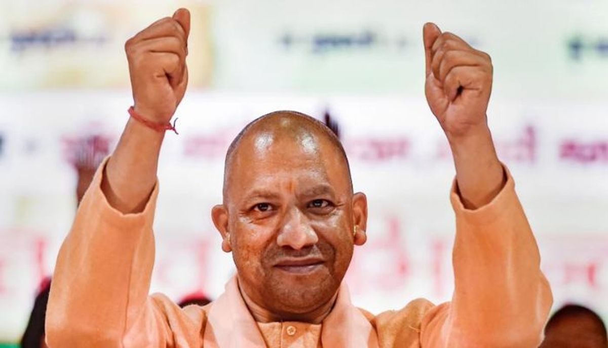 बरसाना की लड्डू होली में शामिल होंगे CM योगी, अधिकारियों के छूटे पसीने, तैयारियां तेज