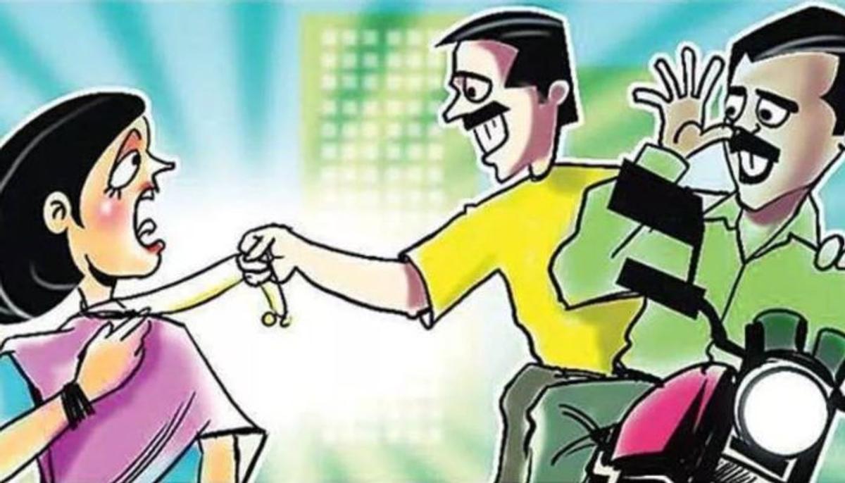 ग्रेटर नोएडा वेस्ट में महिला की दिलेरी से बदमाश पस्त