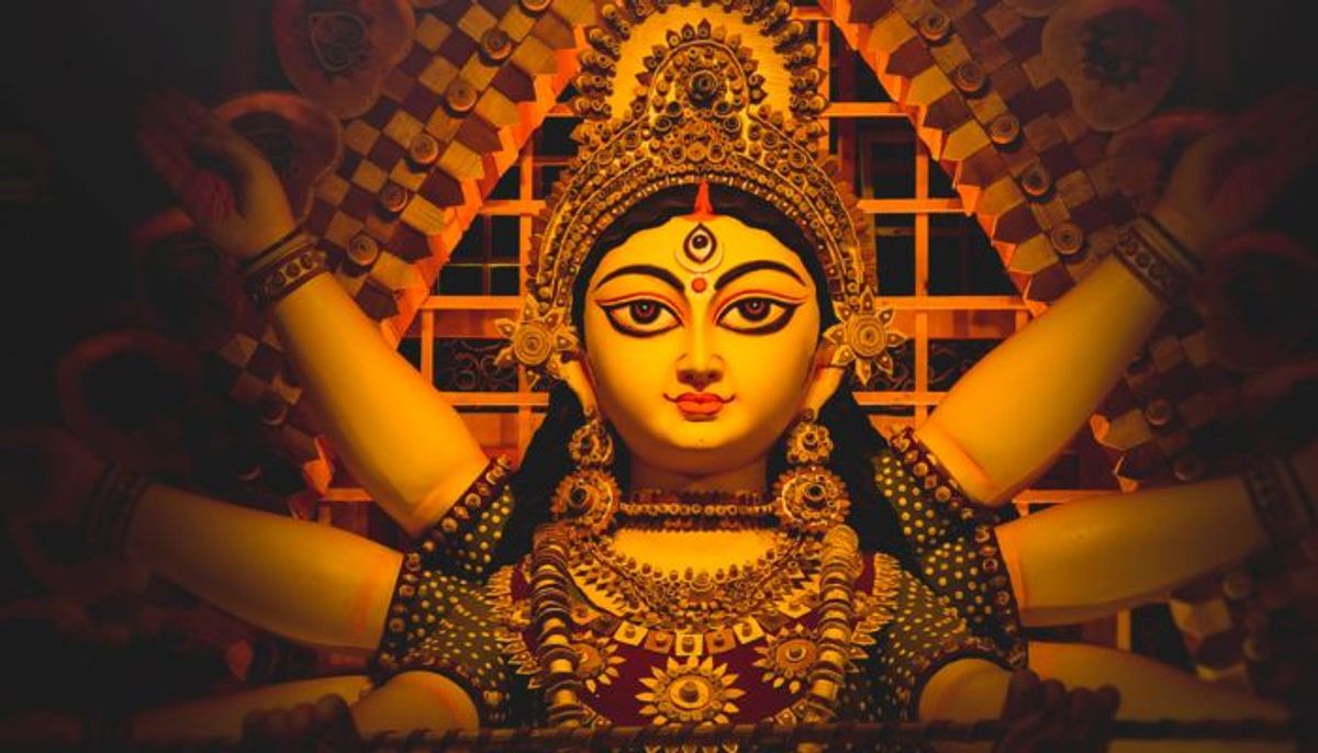 नवरात्रि में जरूर देखें मां दुर्गा पर बनी ये 4 फिल्में, माता के चमत्कार देखकर हो जाएंगे प्रसन्न