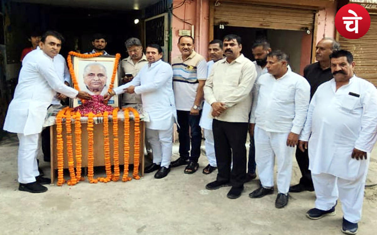 समाजवादी आंदोलन के महानायक मुलायम सिंह यादव की पुण्यतिथि पर गोष्ठी