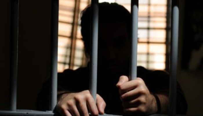 नोएडा में मां-बेटा लम्बे समय से चला रहे थे बड़ा गैंग, पुलिस ने ऐसे किया पर्दाफाश