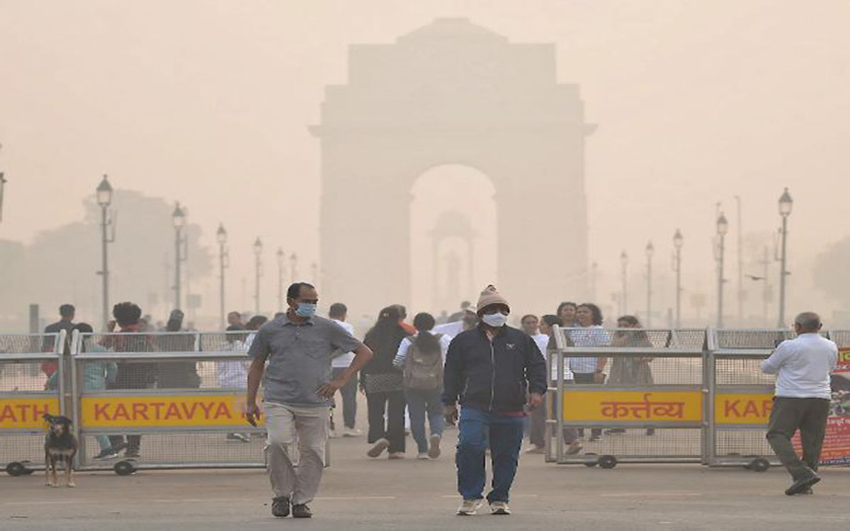 दिल्ली में प्रदूषण और कोहरे का डबल अटैक, मौसम विभाग ने दी चेतावनी