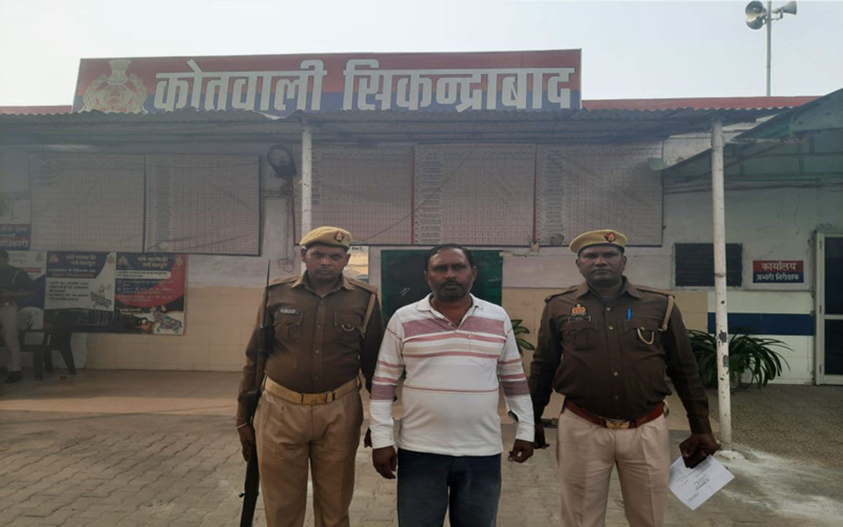 नामी बिल्डर के साथ ठगी करने वाला शातिर ठग गिरफ्तार