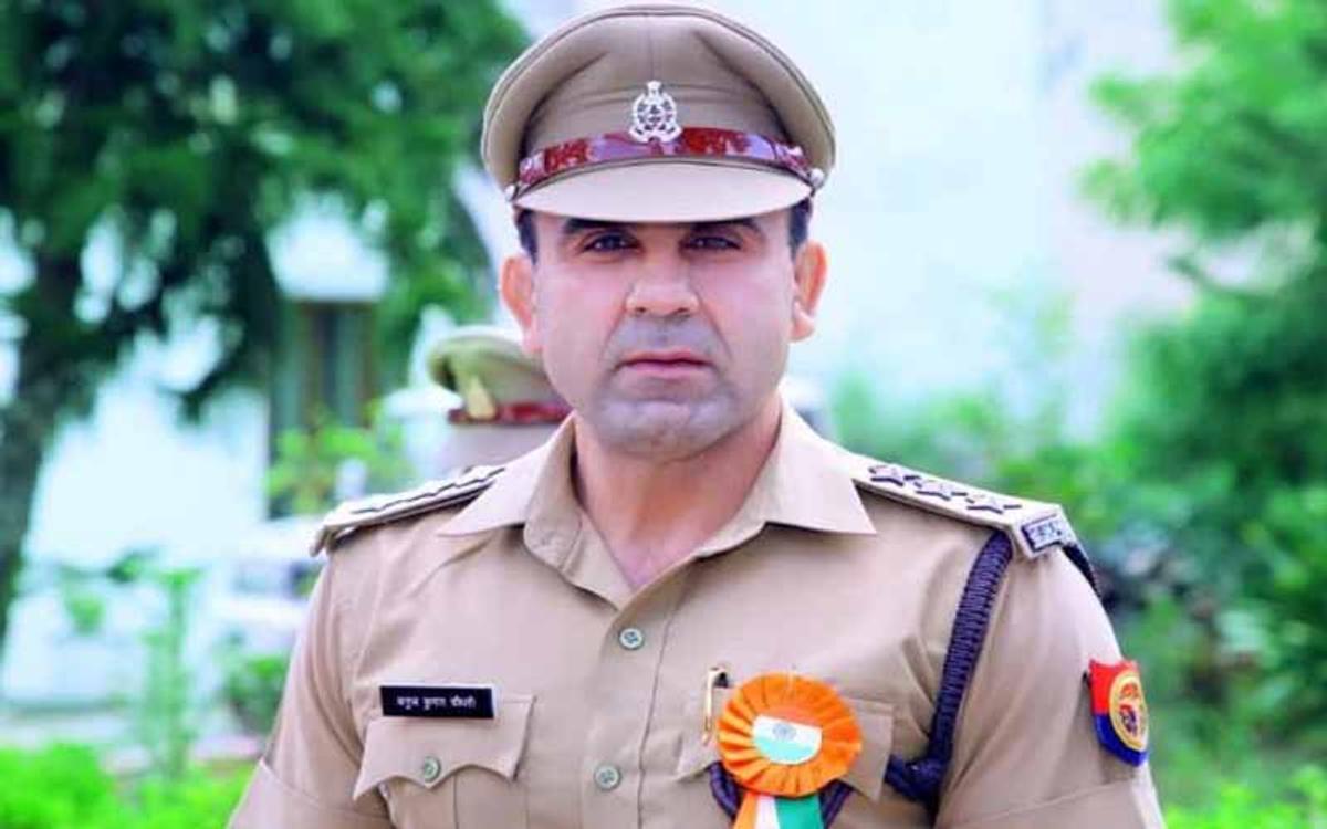 उत्तर प्रदेश के DSP अनुज चौधरी बने चर्चा का विषय, बयान की जोरदार चर्चा