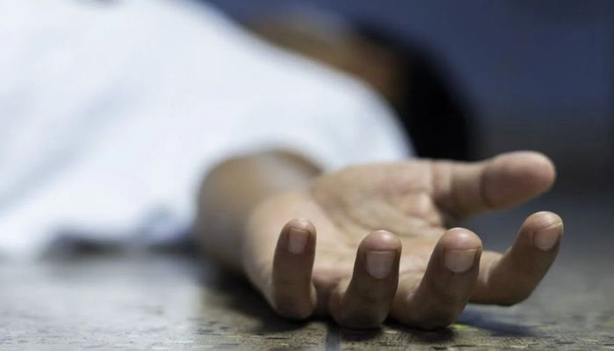 युवा क्यों लटक रहे फांसी के फंदे पर? ग्रेटर नोएडा में दो युवकों ने की आत्महत्या